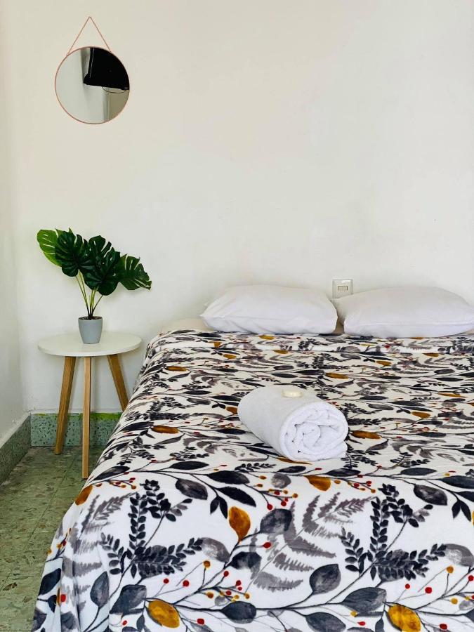Casa Del Centro Bed & Breakfast Морелия Екстериор снимка