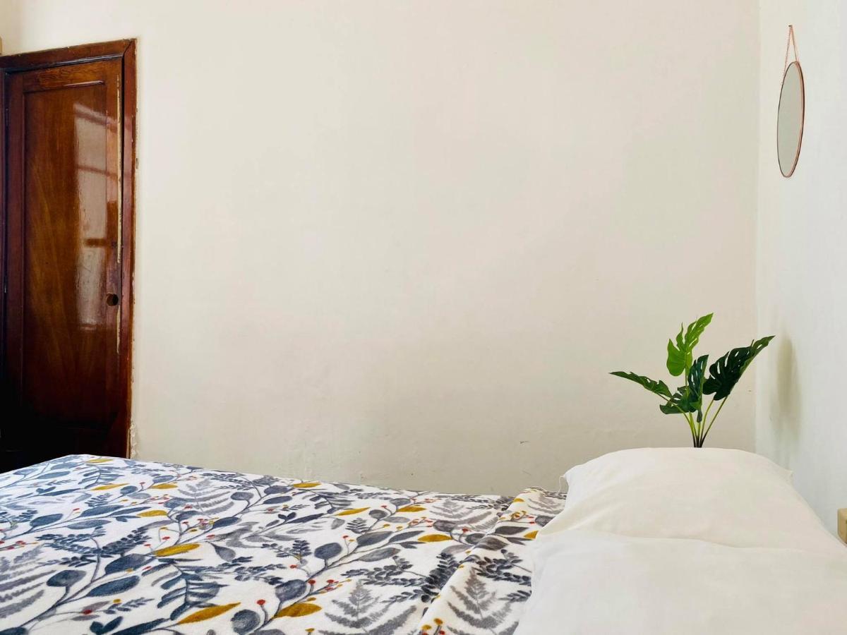 Casa Del Centro Bed & Breakfast Морелия Екстериор снимка