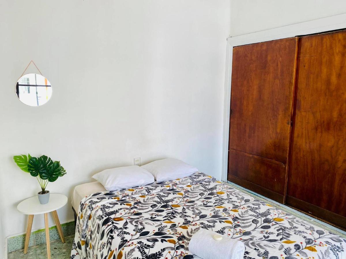 Casa Del Centro Bed & Breakfast Морелия Екстериор снимка