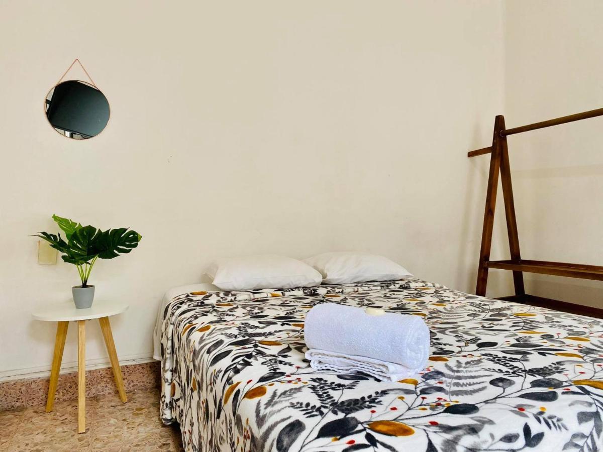 Casa Del Centro Bed & Breakfast Морелия Екстериор снимка