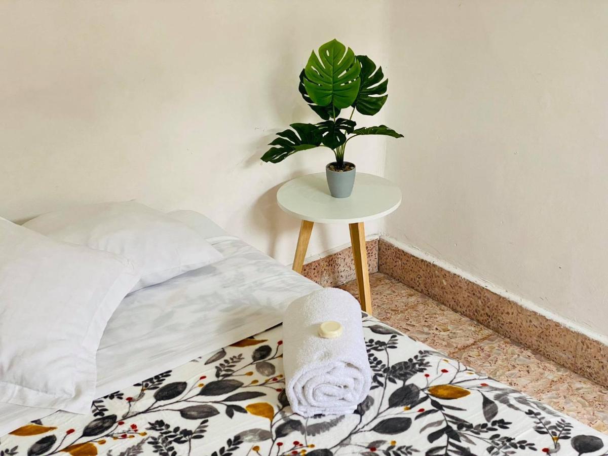 Casa Del Centro Bed & Breakfast Морелия Екстериор снимка